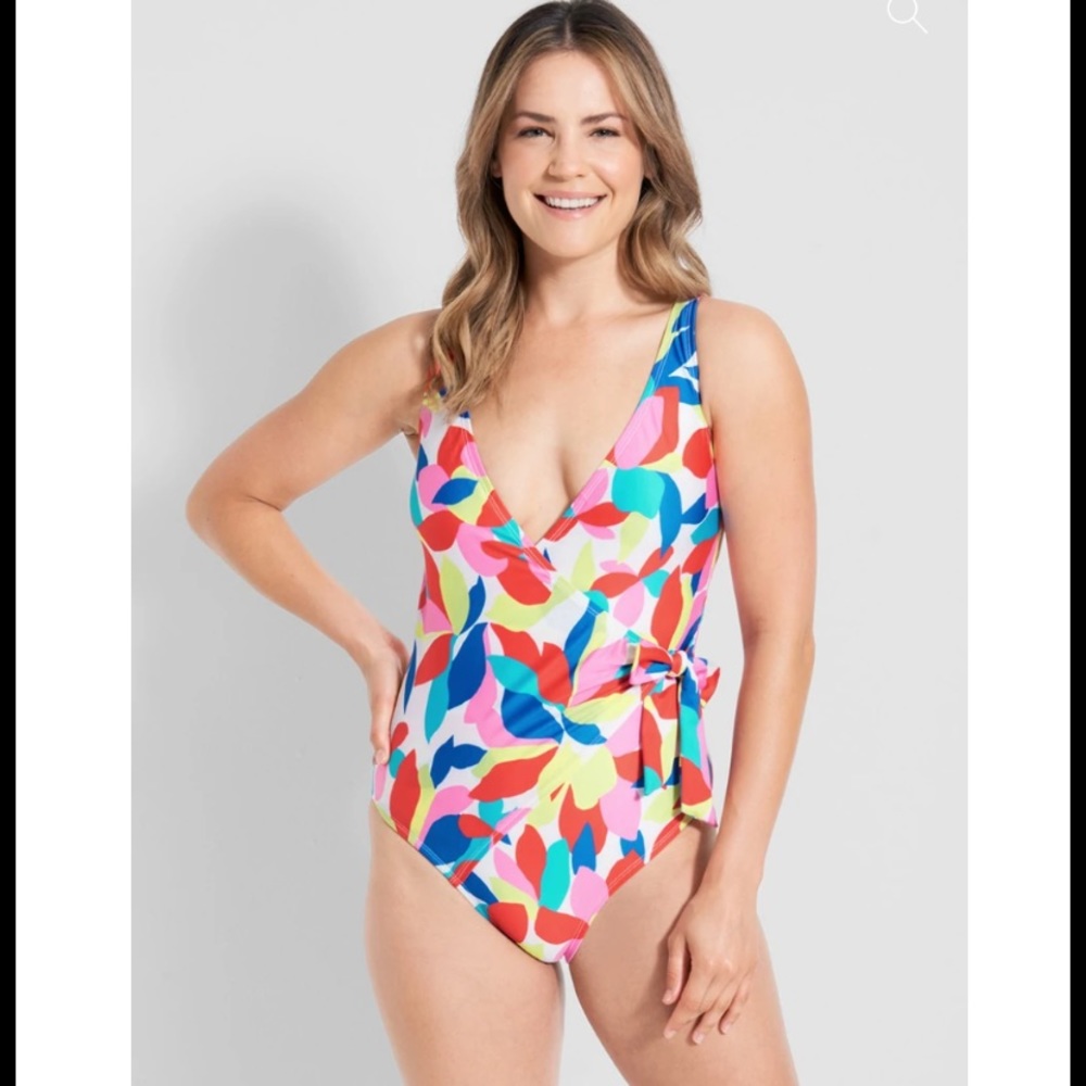 ModCloth NWOT The Bonita One-Piece Floral Swimsuit